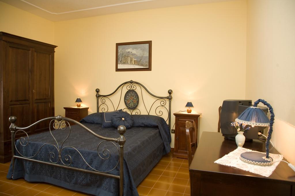 B&B Podere Ospedaletto Bolsena Habitación foto
