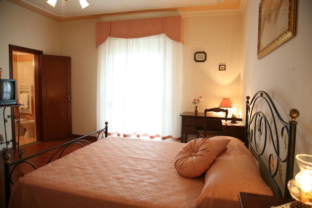 B&B Podere Ospedaletto Bolsena Habitación foto